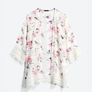 MASON & BELLE Laria Crochet Trim Open Front Woven Wrap - M